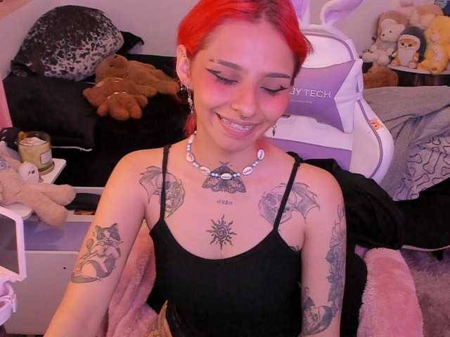 sickoday live cam on BongaCams