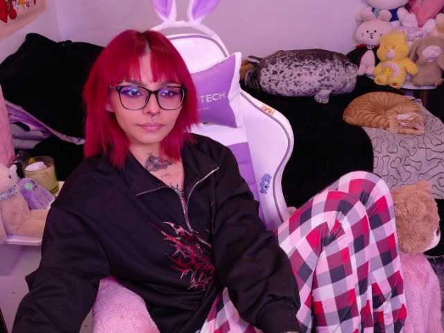 sickoday live cam on BongaCams
