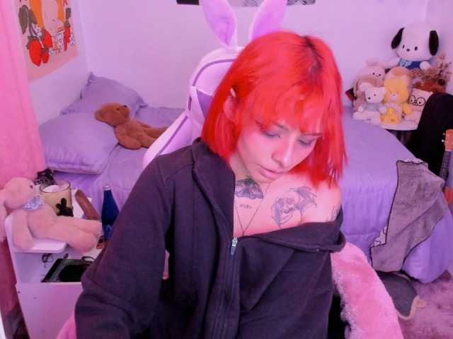 sickoday live cam on BongaCams