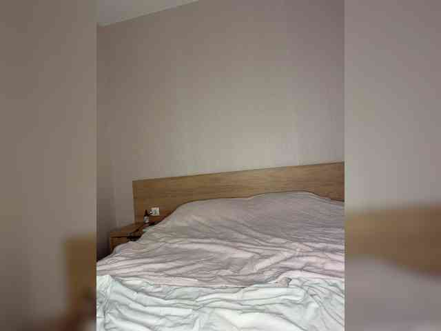 SilkAndSin webcam