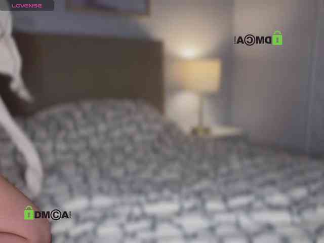 SilkAndSin webcam