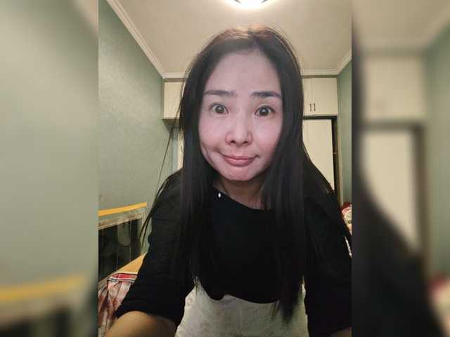 Mengya666 live cam on BongaCams