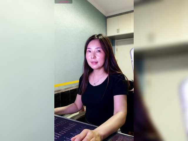 Mengya666 live cam on BongaCams