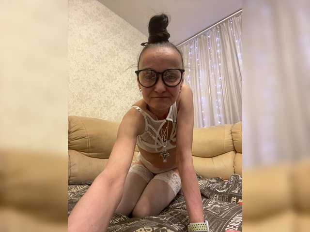 le modèle Lars77777 est en webcam porno dans un show sur le site bongacams, il possède les tags suivants: White/Caucasian,Brunette,Shaved
