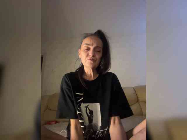 Model: Lars77777