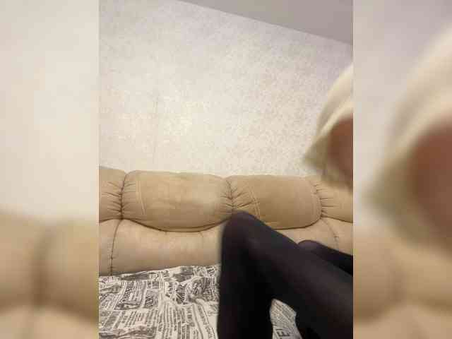 Lars77777 live female cam on bongacams