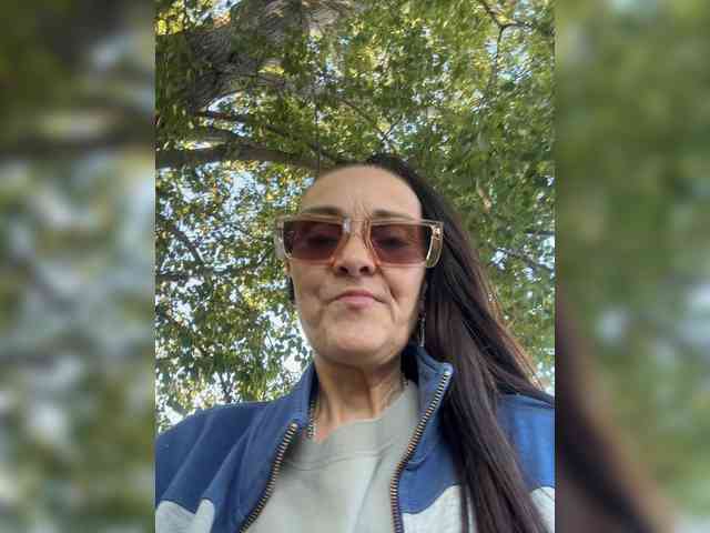 Lars77777 live female cam on bongacams