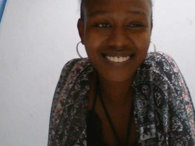 Zinah1 live cam on BongaCams