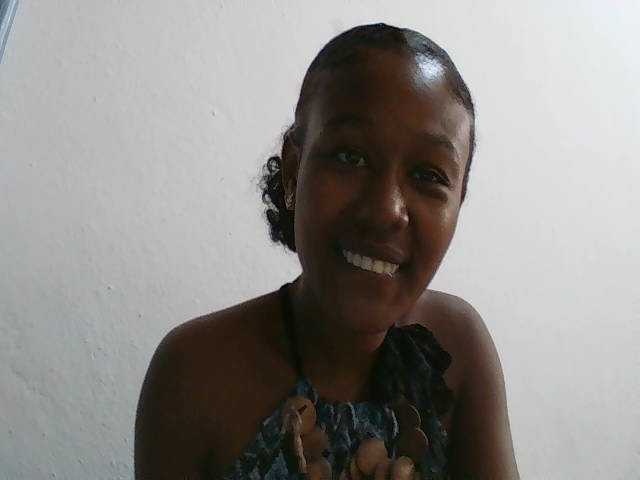 Webcam performer Zinah (Zinah1) online show Zinah (Zinah1)