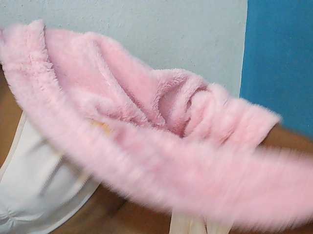 Zinah1 live cam on BongaCams
