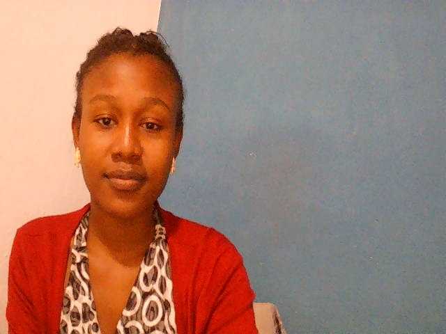 Zinah1 live cam on BongaCams