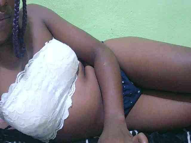 Zinah1 webcam