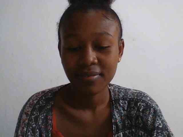 Zinah1 Live Webcam on BongaCams