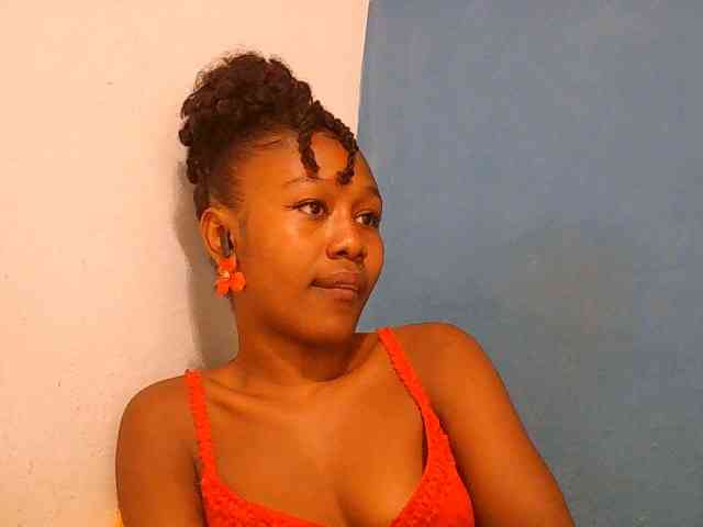 Zinah1 webcam