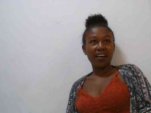 Zinah1 webcam