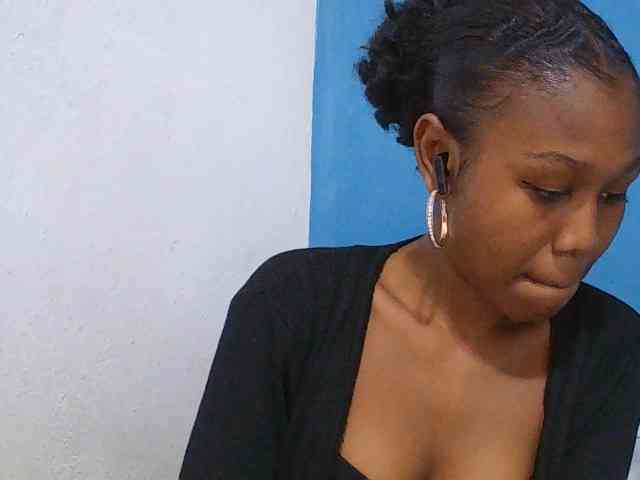 Zinah1 webcam