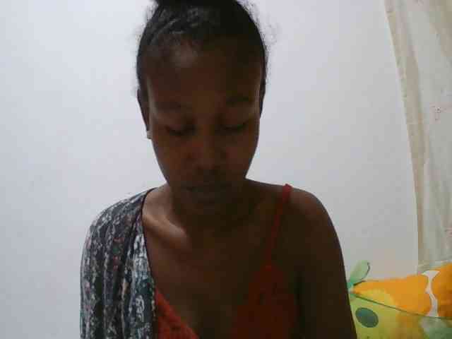 Zinah1 webcam