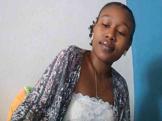 Modèle: Zinah1