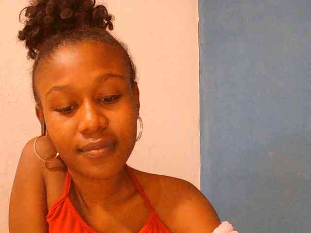 Zinah1 webcam
