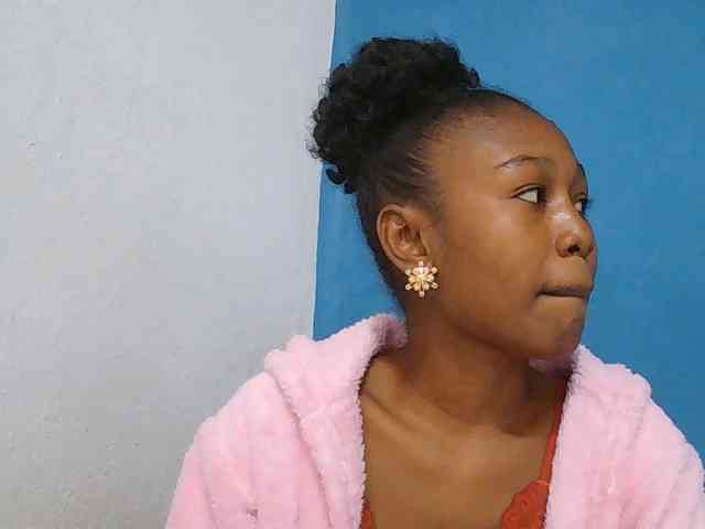 Zinah1 webcam