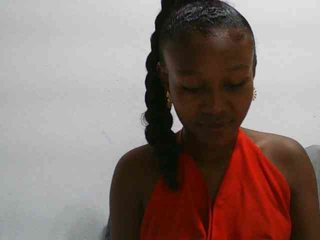 Zinah1 webcam