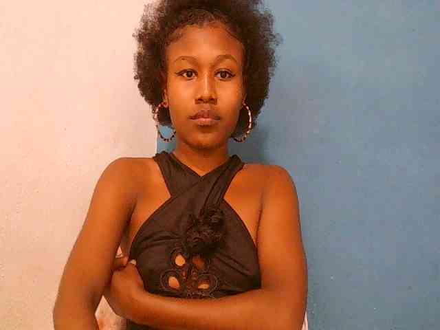 Zinah1 webcam