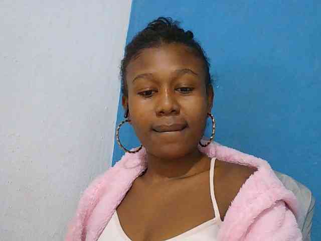 Zinah1 webcam