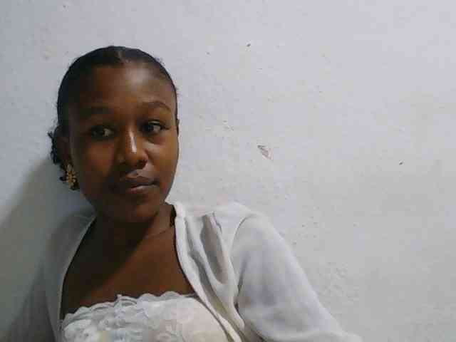Modèle: Zinah1