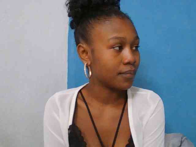 Zinah1 webcam