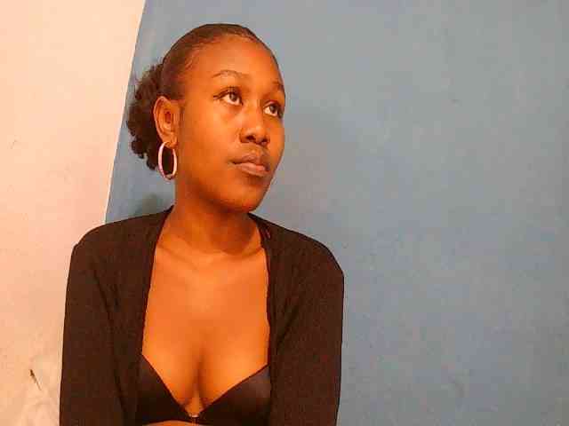Zinah1 webcam