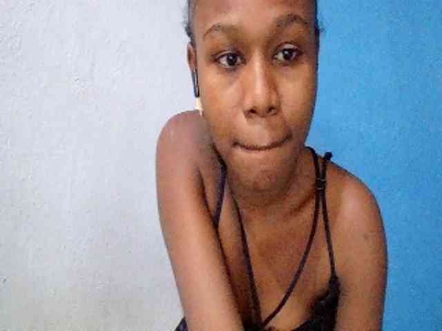 Zinah1 webcam