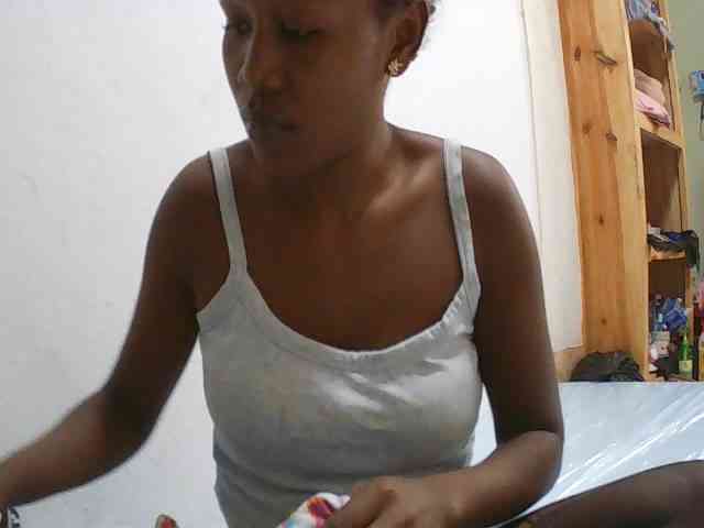 Zinah1 webcam