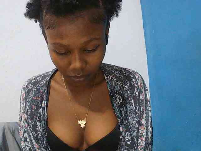 Zinah1 webcam
