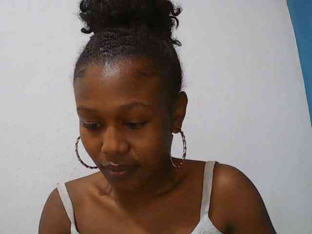 Zinah1 webcam