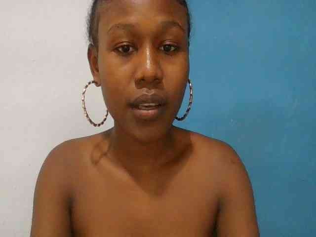 Zinah1 webcam