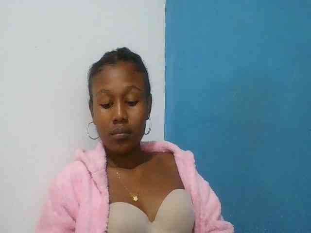 Zinah1 webcam