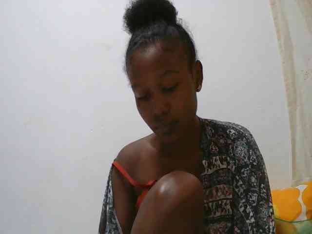 Zinah1 webcam