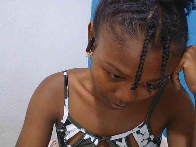 Zinah1 webcam