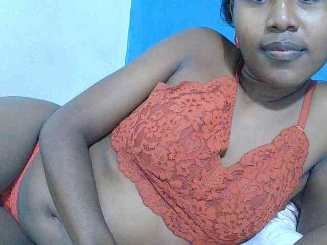 Zinah1 webcam