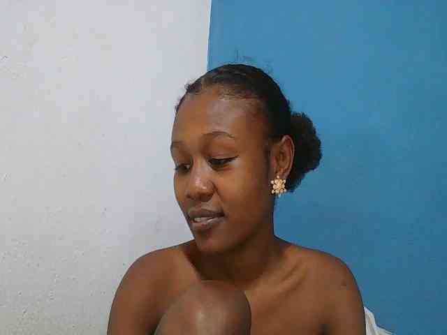 Zinah1 webcam