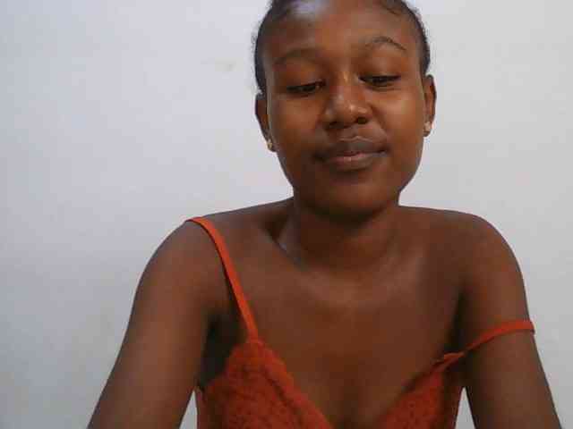 Zinah1 webcam