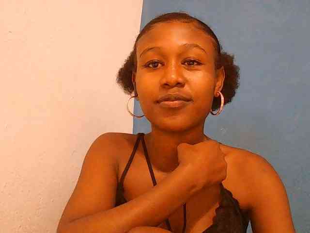 Zinah1 webcam