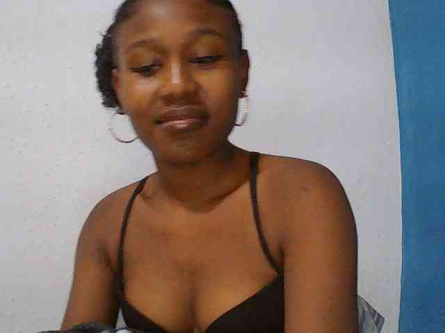 Zinah1 webcam