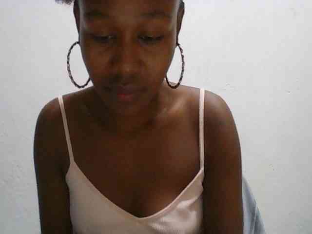 Zinah1 webcam