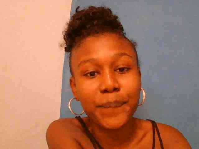 Zinah1 webcam