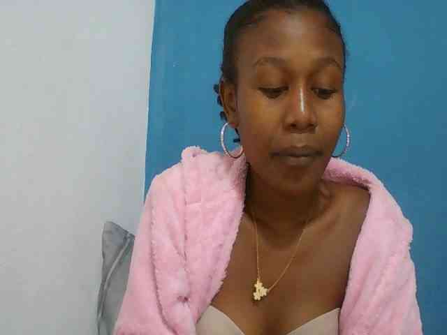 Zinah1 webcam
