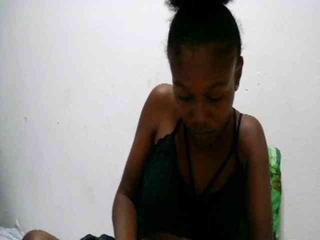 Zinah1 webcam