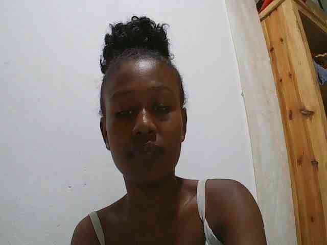 Zinah1 webcam