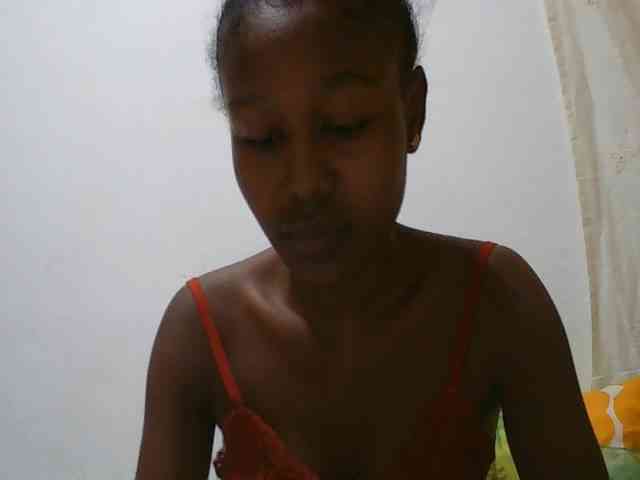 Zinah1 webcam