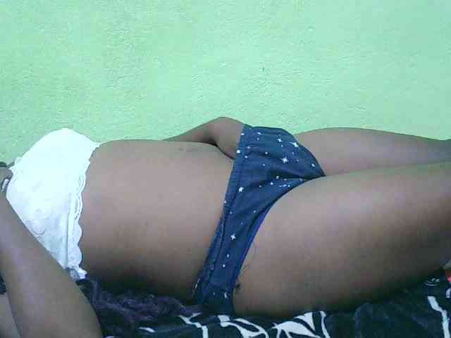 Zinah1 webcam